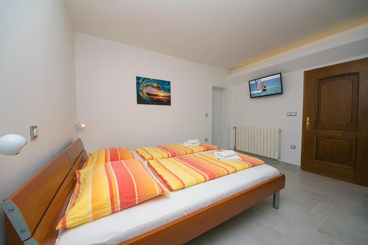 Adria Brela Apartments Exterior photo