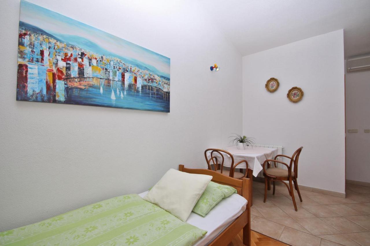 Adria Brela Apartments Exterior photo