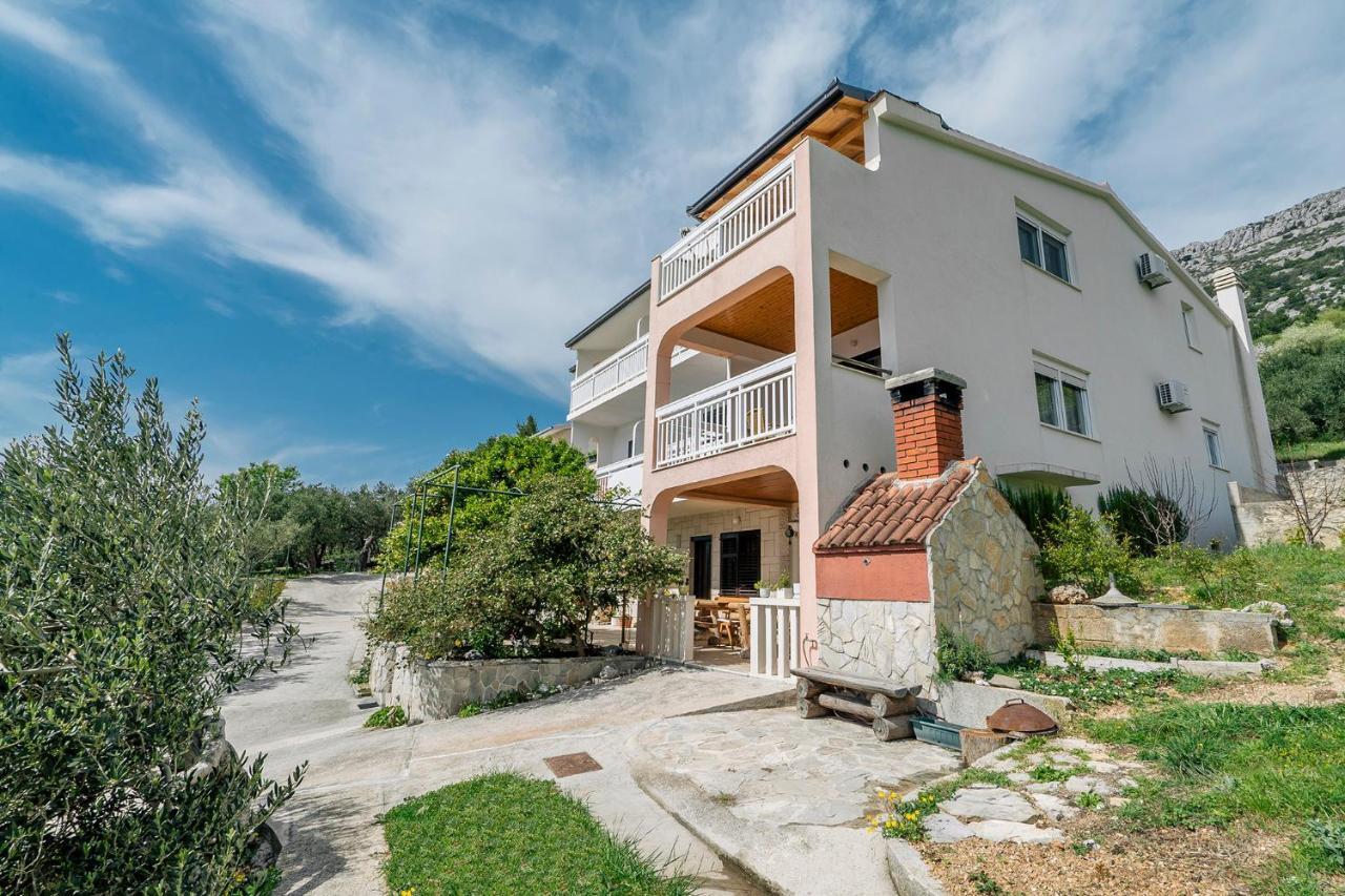 Adria Brela Apartments Exterior photo