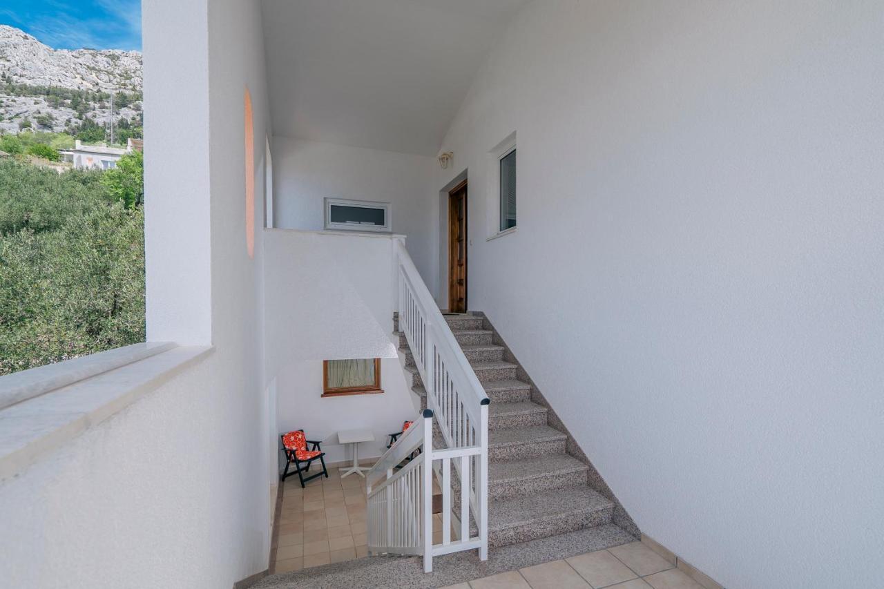 Adria Brela Apartments Exterior photo